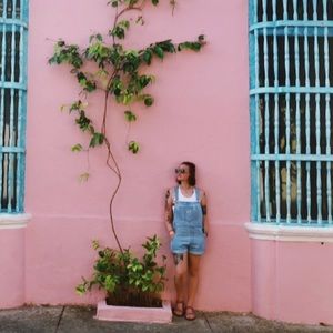 Oversized Levi overalls